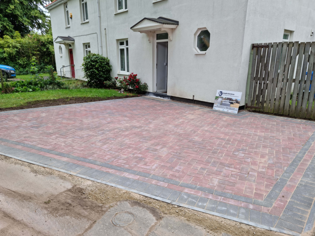 This is a newly installed block paved drive installed by Ely Driveways