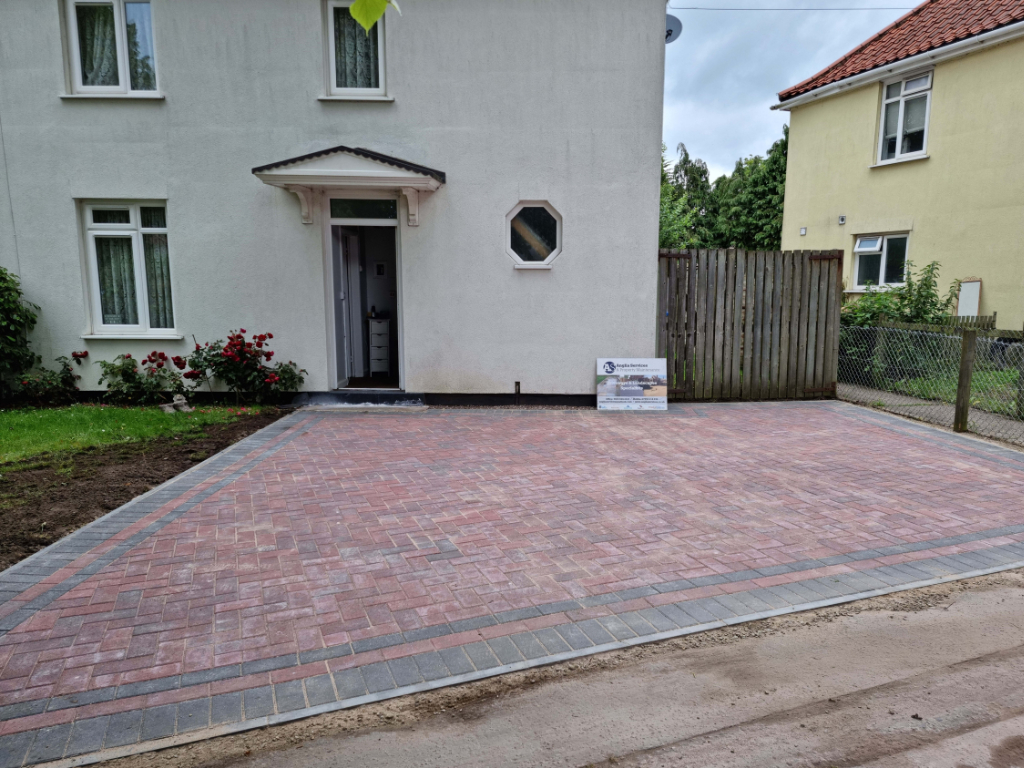 This is a newly installed block paved drive installed by Ely Driveways